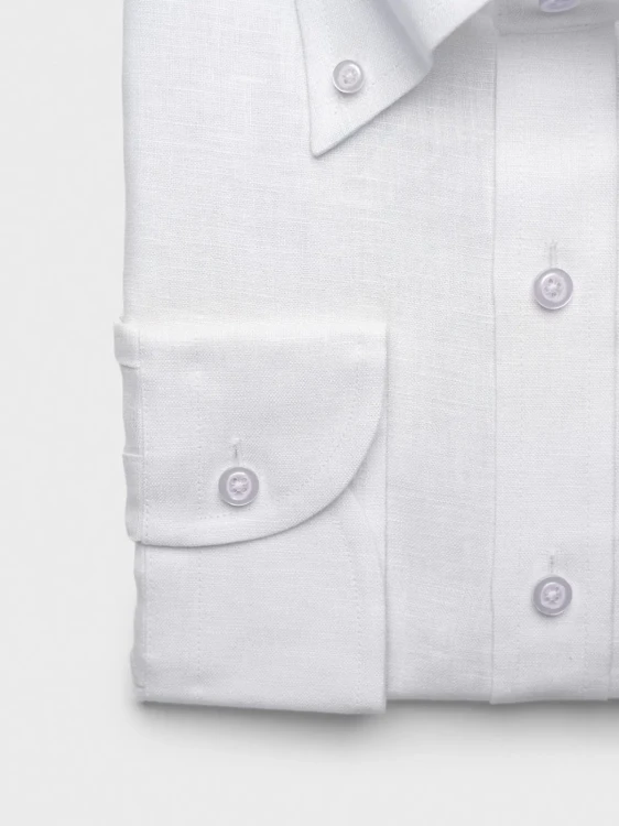 koszula-lniana-button-down-biala-2.webp