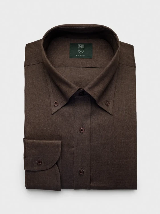 koszula-lniana-button-down-czekoladowa-1.webp